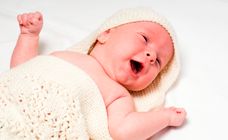 Motricite A Quel Age Bebe S Assoit Et Tient Il Assis