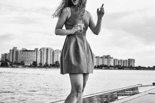 Ekaterina, 30 Jahre, liebt Ballett, Reisen & Visual Art.