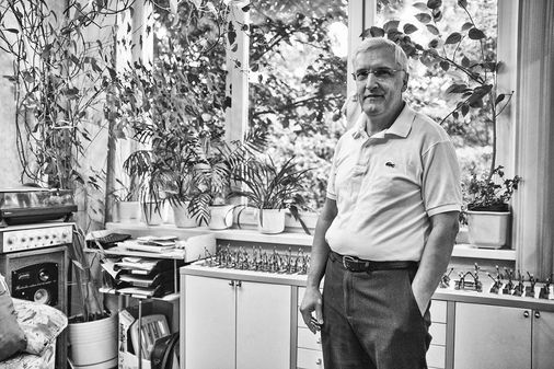 Sergey, 60 Jahre, liebt das Fotografieren und Reisen.