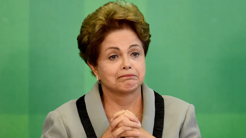 Dilma Rousseff se met les Brésiliens à dos