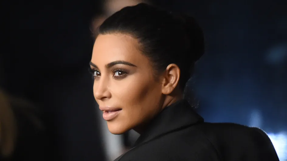 Kim Kardashian repasse au brun