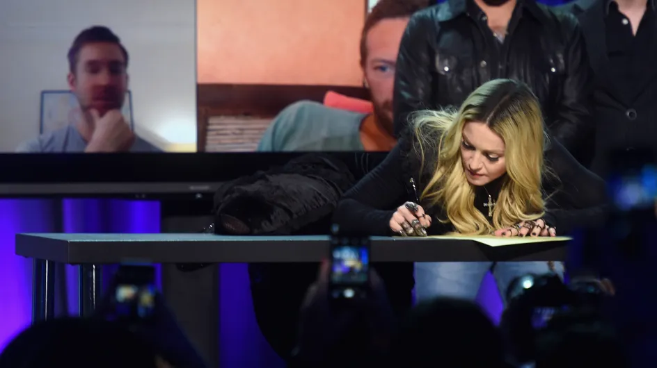 Madonna moquée sur le web après une pose très étrange