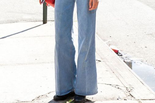 Melhores sapatos para usar com calça flare