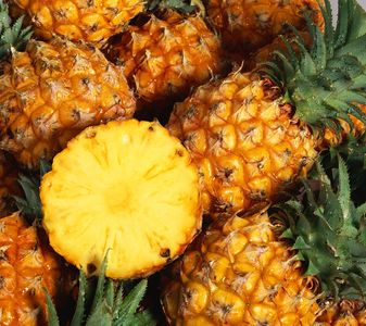 Abacaxi: 47,8 mg de Vitamina C a cada 100g