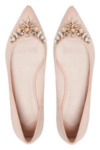 25 Summer Flats To Fall In Love With