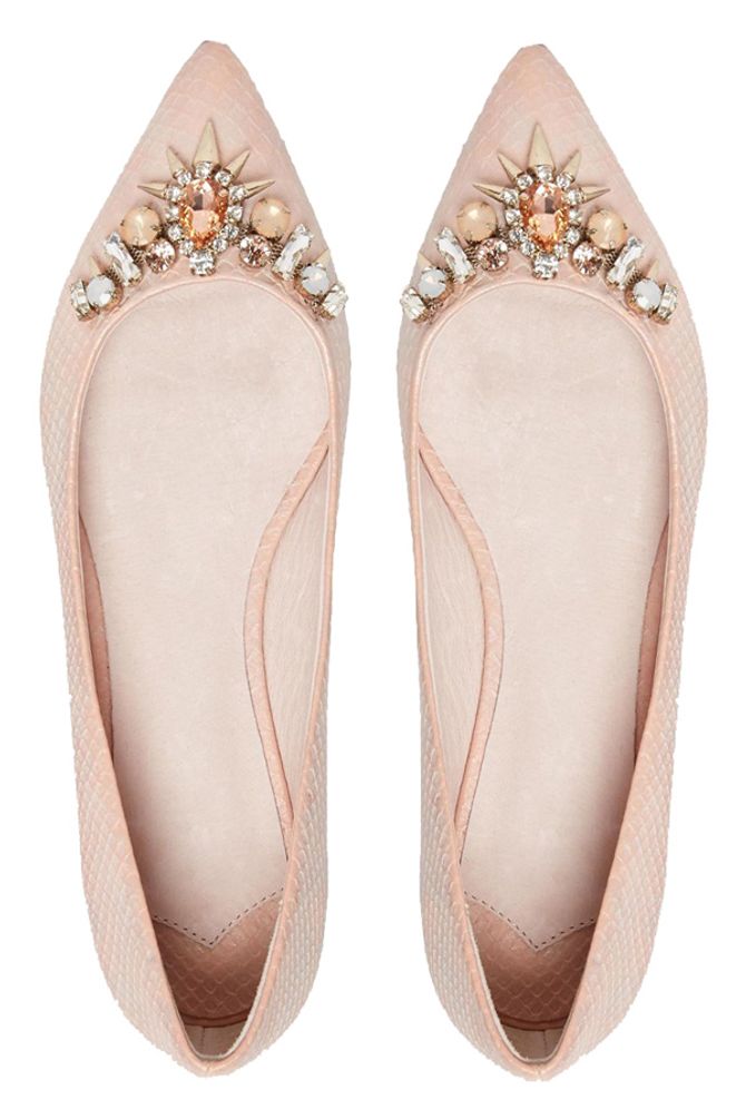 25 Summer Flats To Fall In Love With