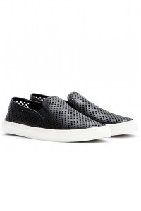 25 Summer Flats To Fall In Love With