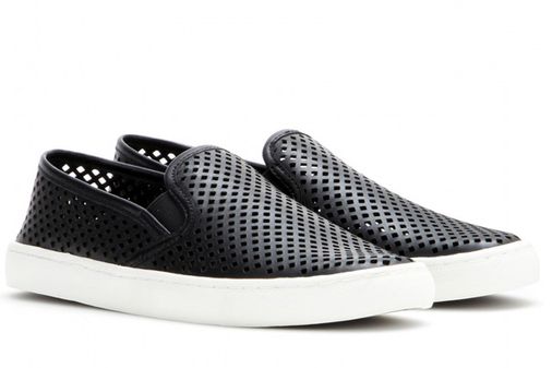 25 Summer Flats To Fall In Love With