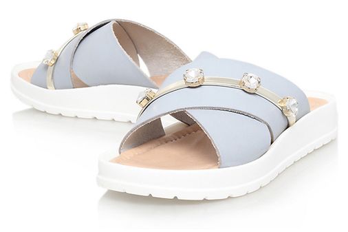 25 Summer Flats To Fall In Love With