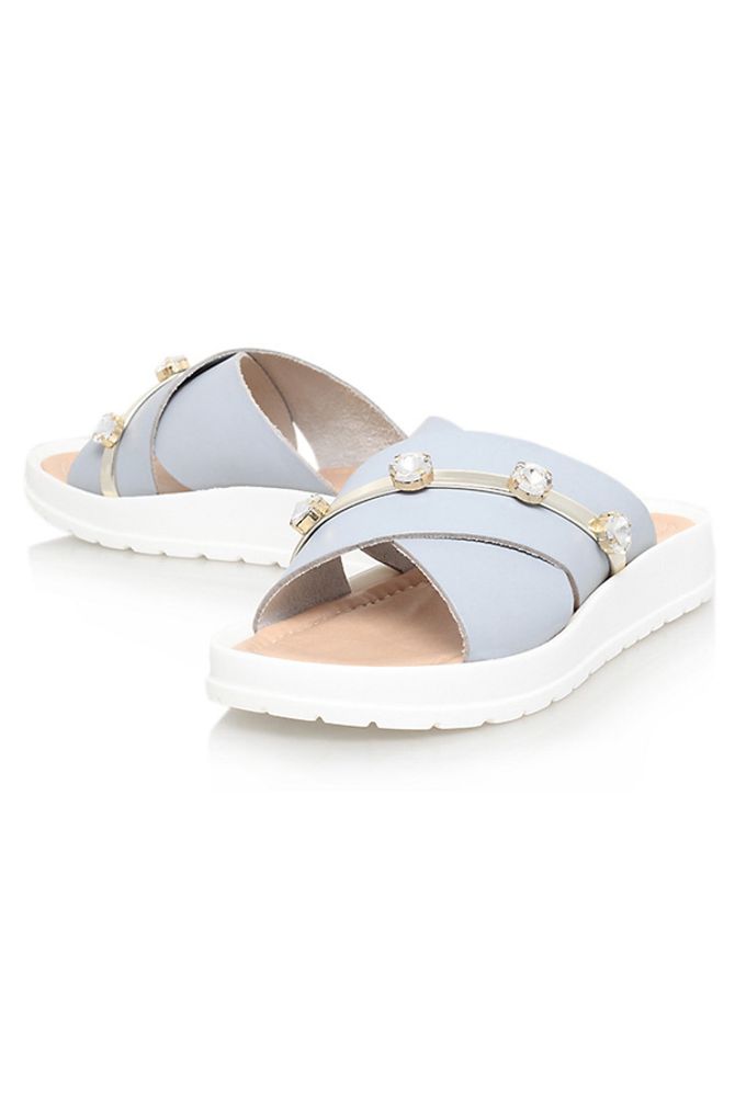 25 Summer Flats To Fall In Love With