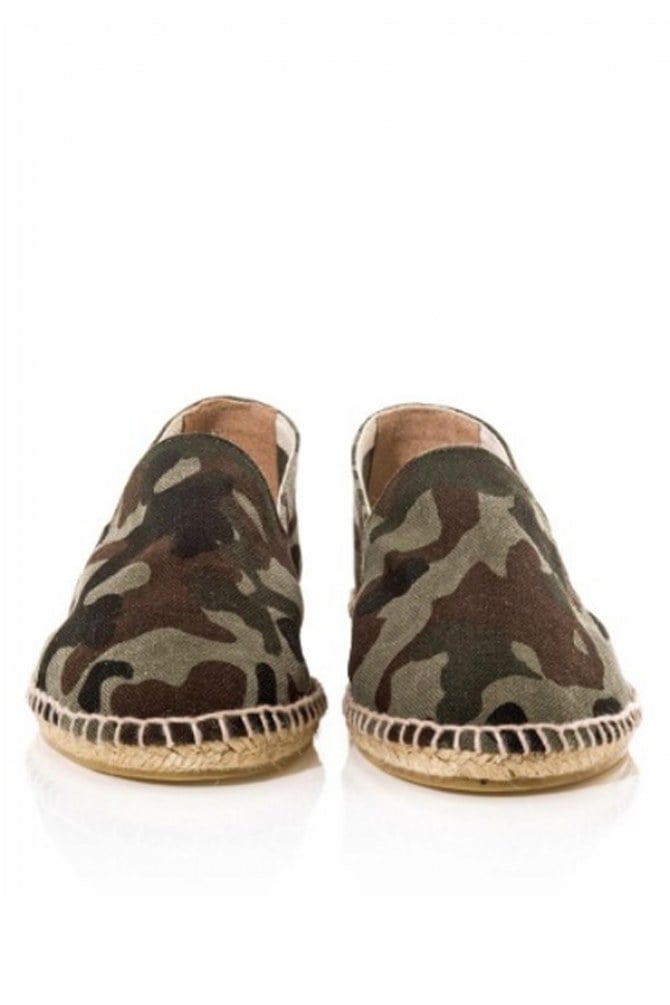 25 Summer Flats To Fall In Love With