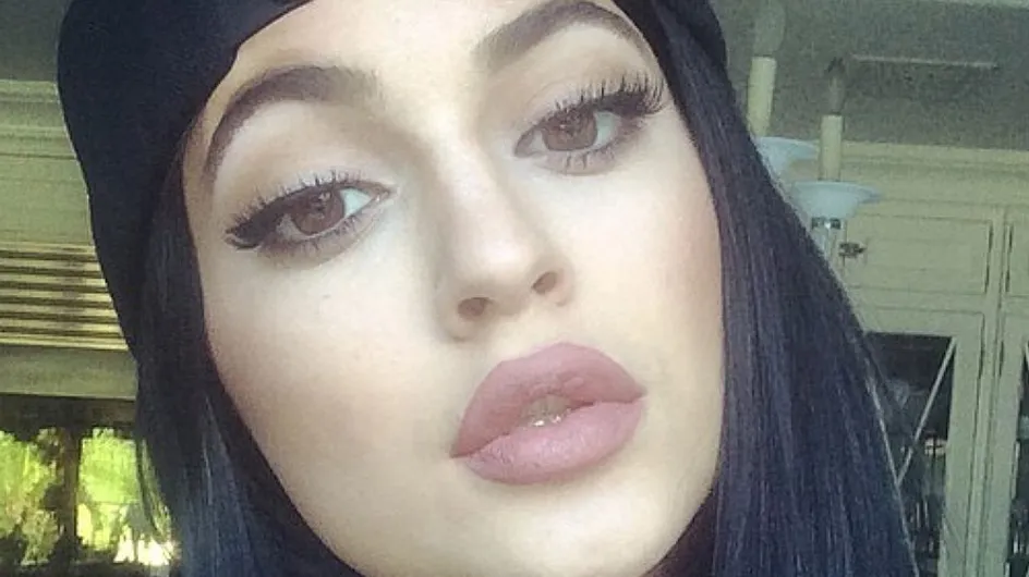 12 Pictures That Show Kylie Jenner Lips are SO not worth it