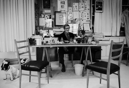 Le bureau d’Yves Saint Laurent, chic-ement sobre.