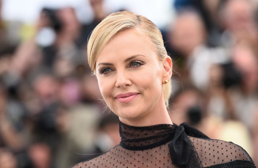 Festival de Cannes 2015 Charlize Theron et sa robe au cuir rock
