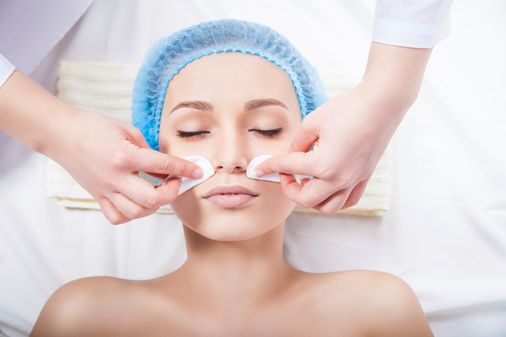La importancia de una limpieza facial