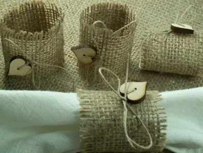 15 maneras decorativas de doblar servilletas de tela