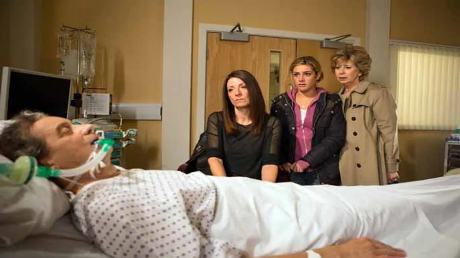 Emmerdale 3/06 - Ashley is in a coma whilst Victoria panics