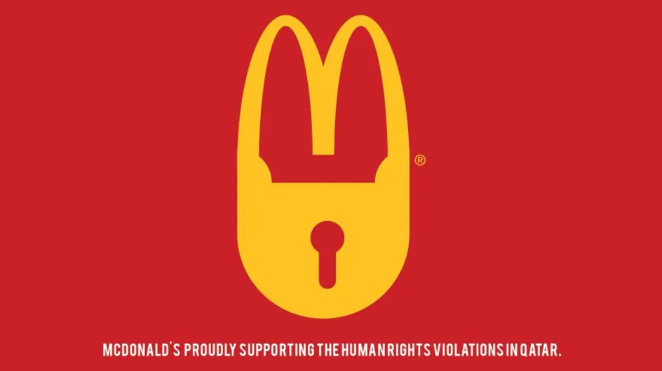 Des logos de sponsors de la Coupe du Monde au Qatar détournés pour dénoncer les conditions de travail