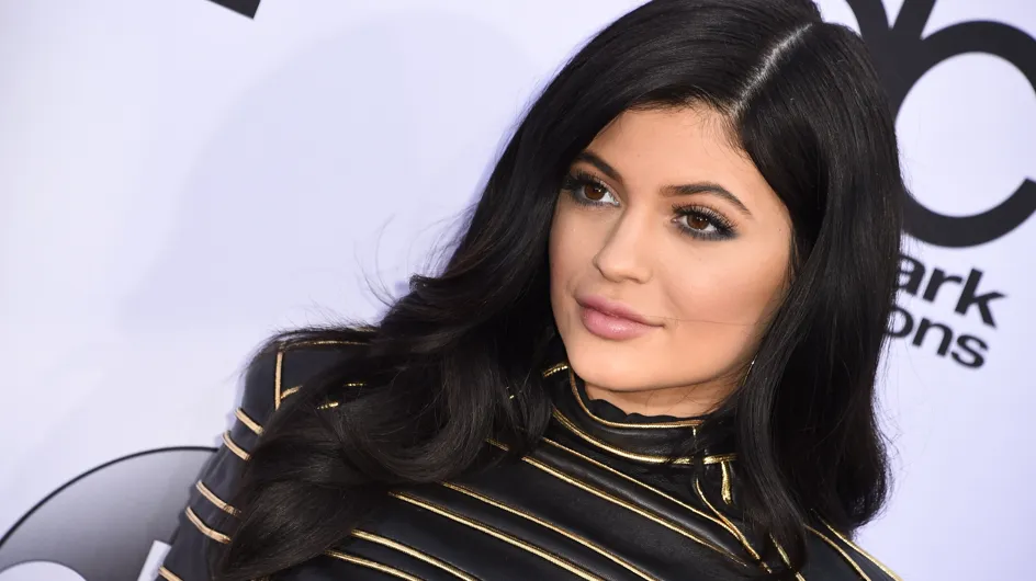 Shooting très sexy pour Kylie Jenner (Photos)