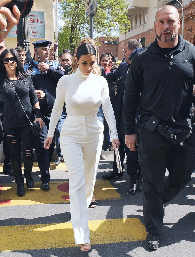 Kim Kardashian ama uma gola alta