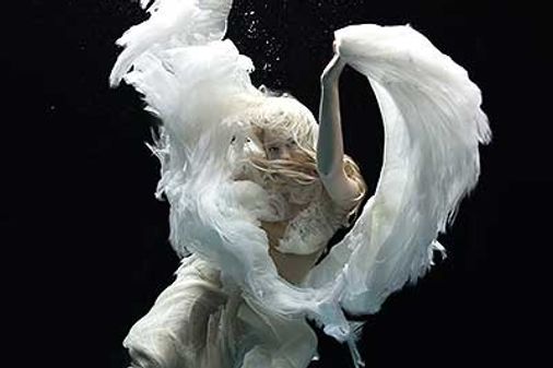 Editorial Underwater