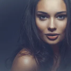 Cuidados para el cabello oscuro