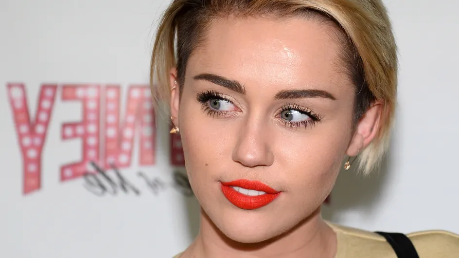 Miley Cyrus raconte la réaction de sa mère face à sa bisexualité