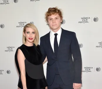 Enceinte de son premier enfant, Emma Roberts révèle souffrir d'endométriose  - Elle