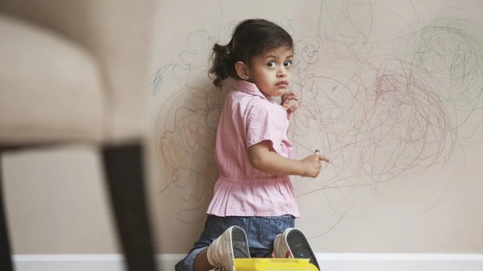 Niños y rotuladores: sus mejores obras de arte sobre los muebles de tu casa
