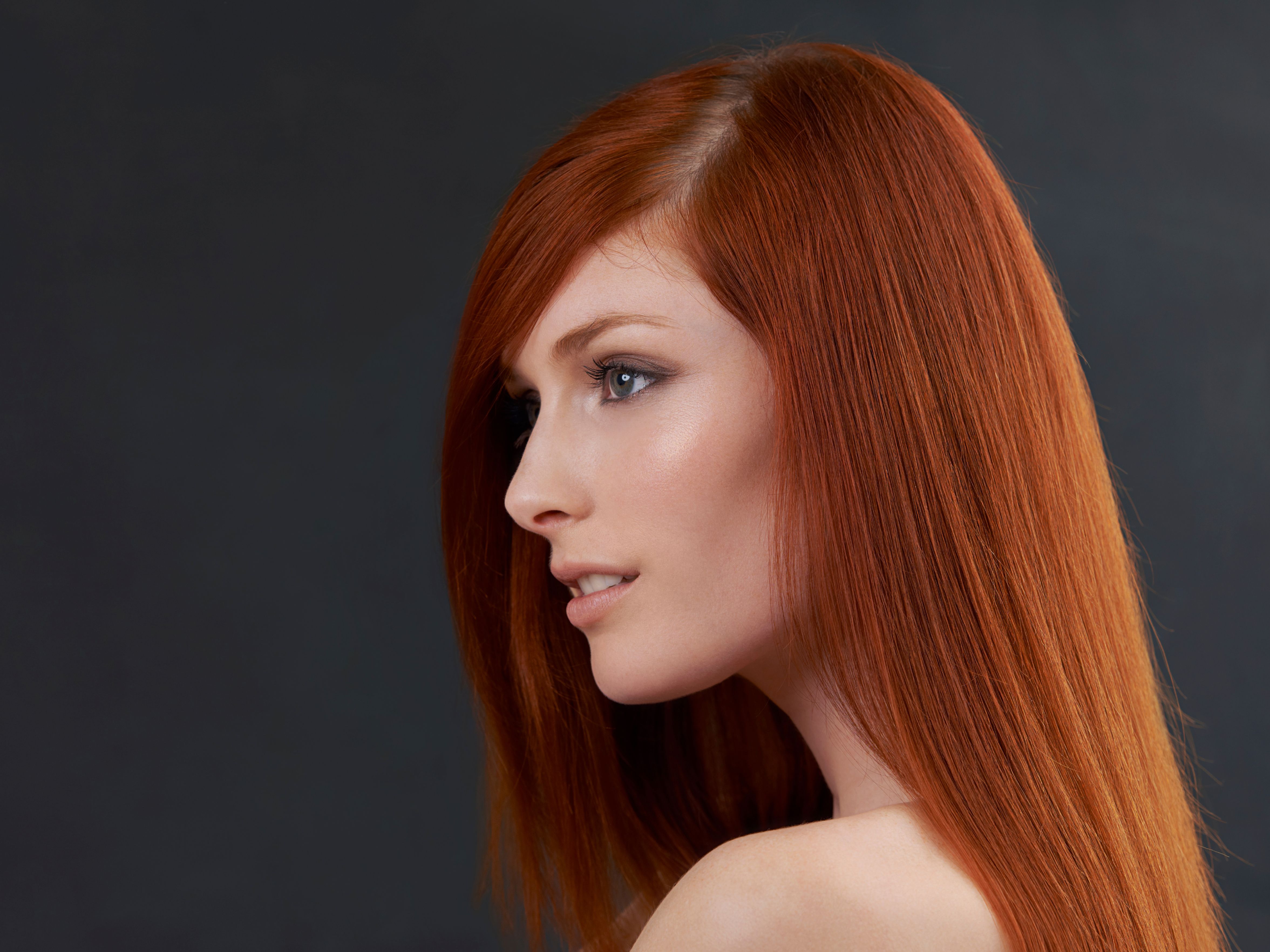 El láser azul, lo último en alisado para tu cabello
