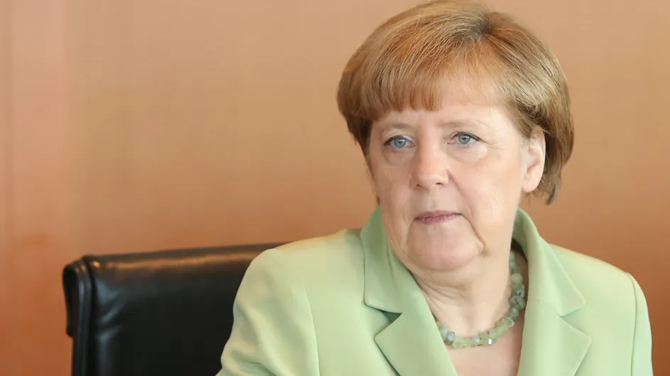 Angela Merkel fait pleurer une jeune réfugiée palestinienne (Vidéo)