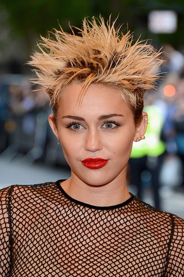 Miley Cyrus Hair From Disney Locks To Her Badass Buzzcut