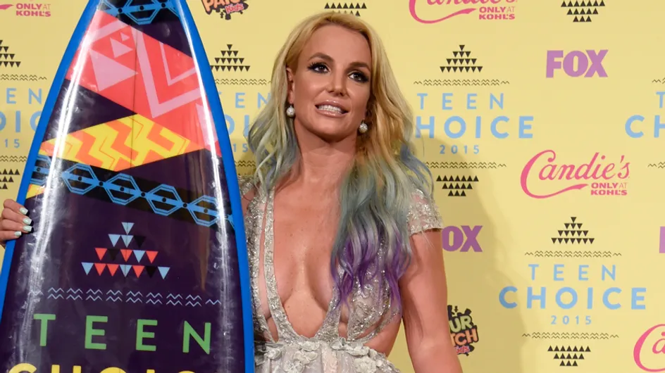 Britney Spears y su escote TOXIC, peor look de la semana