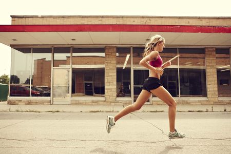 1. Haz deporte regularmente