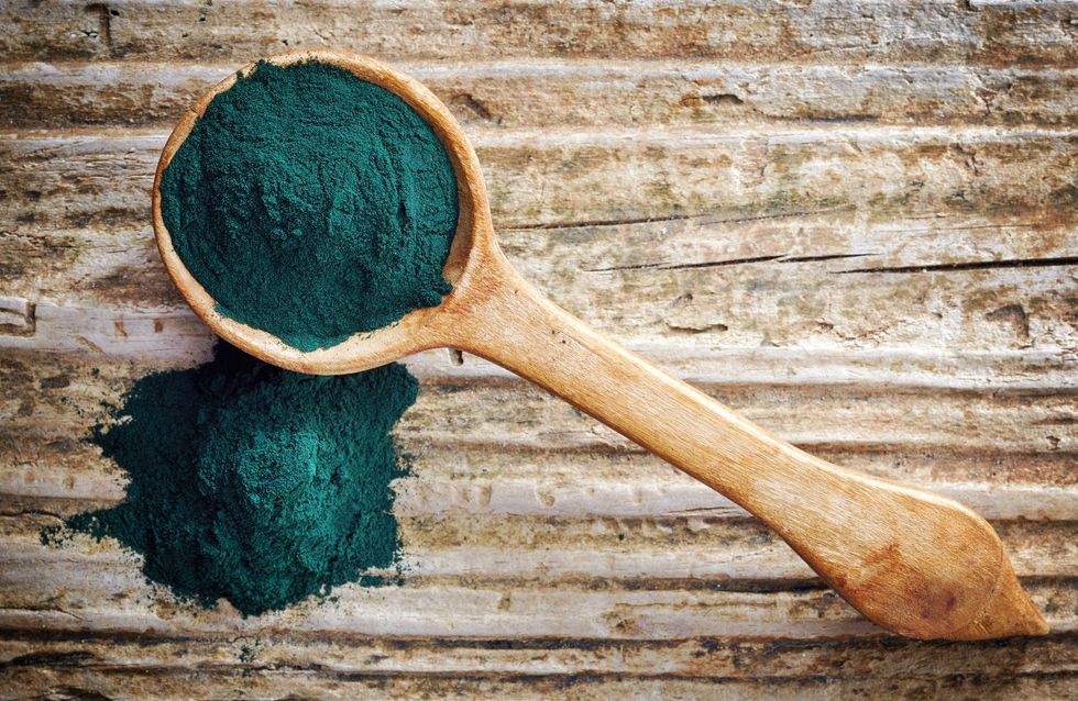 Beneficios de la espirulina el alga que te promete perder peso