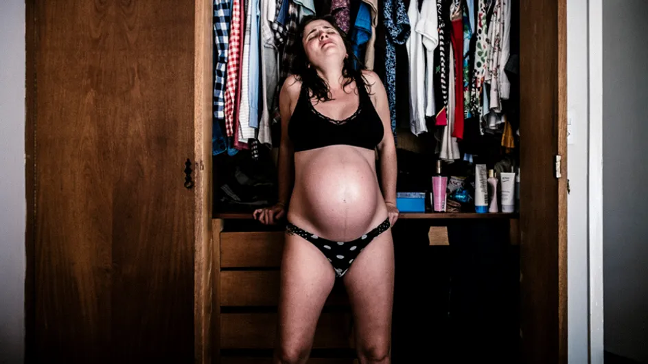 Photographer Captures Powerful Images of His Girlfriend’s Labour