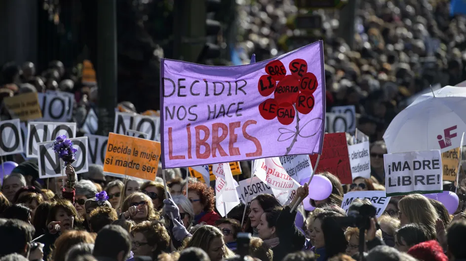 Le droit à l'avortement fait un nouveau pas en arrière en Espagne