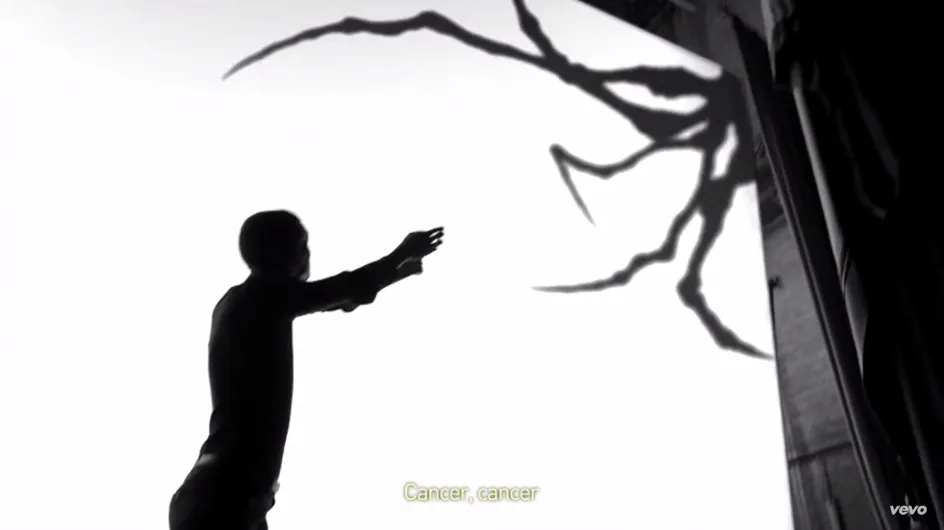 "Quand c'est", le clip effrayant de Stromae sur le cancer (Vidéo)