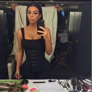 Waist Training Mit Korsett Abnehmwunder Oder Echte Gefahr