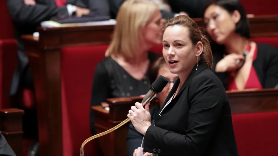 Enceinte, la secrétaire d'Etat Axelle Lemaire assume son congé maternité