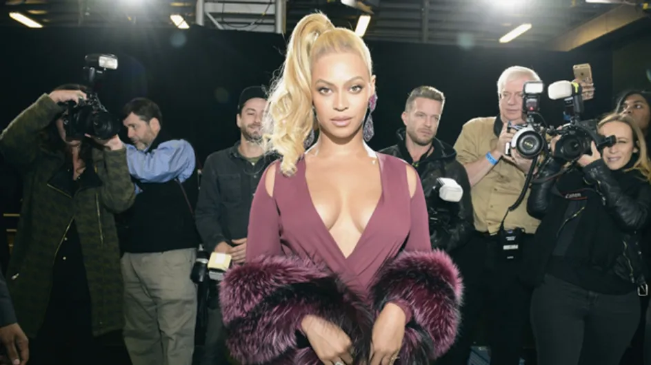 Beyonce Shuts Down Assistant Who Was Helping Adjust Her Dress On The Red Carpet