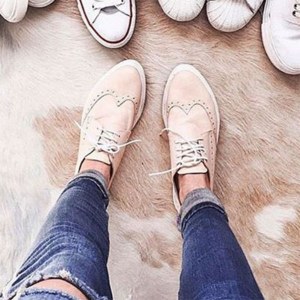 flat shoes