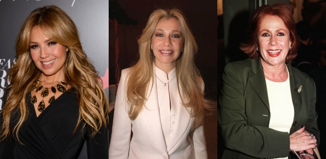 Thalía y dos de sus hermanas