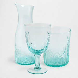 Juego de vasos, copas y jarra