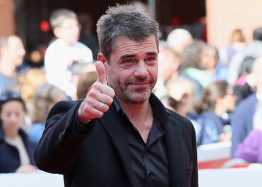 Thierry Neuvic Son Joli Compliment A Jenifer Thierry Neuvic Son Joli Compliment A Jenifer