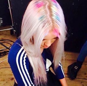 Regenbogen-Haare