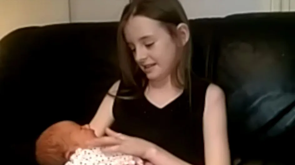 A 11 ans, elle aide sa petite sœur à naître