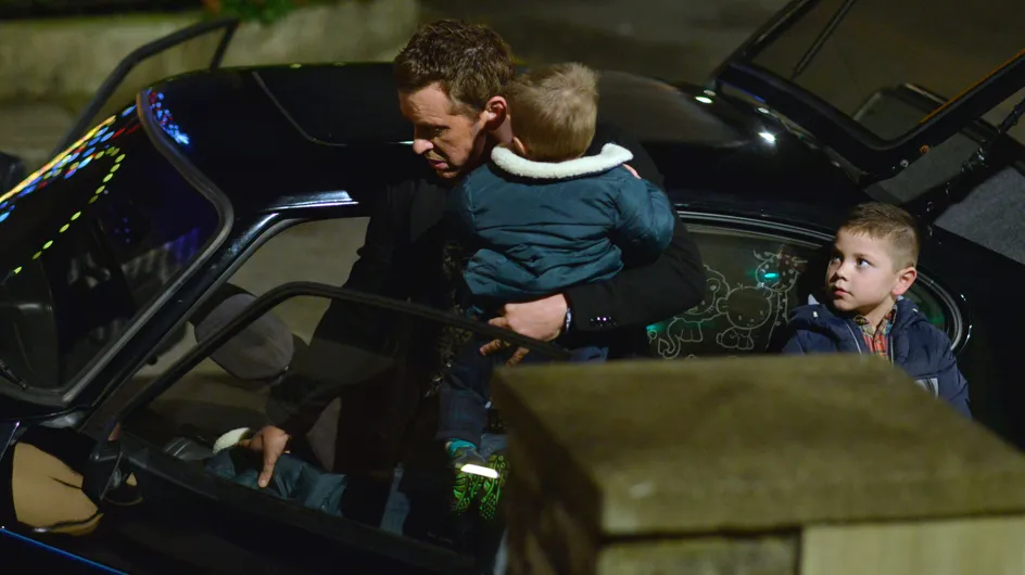 Eastenders 26/12 - Lives are left hanging in the balance