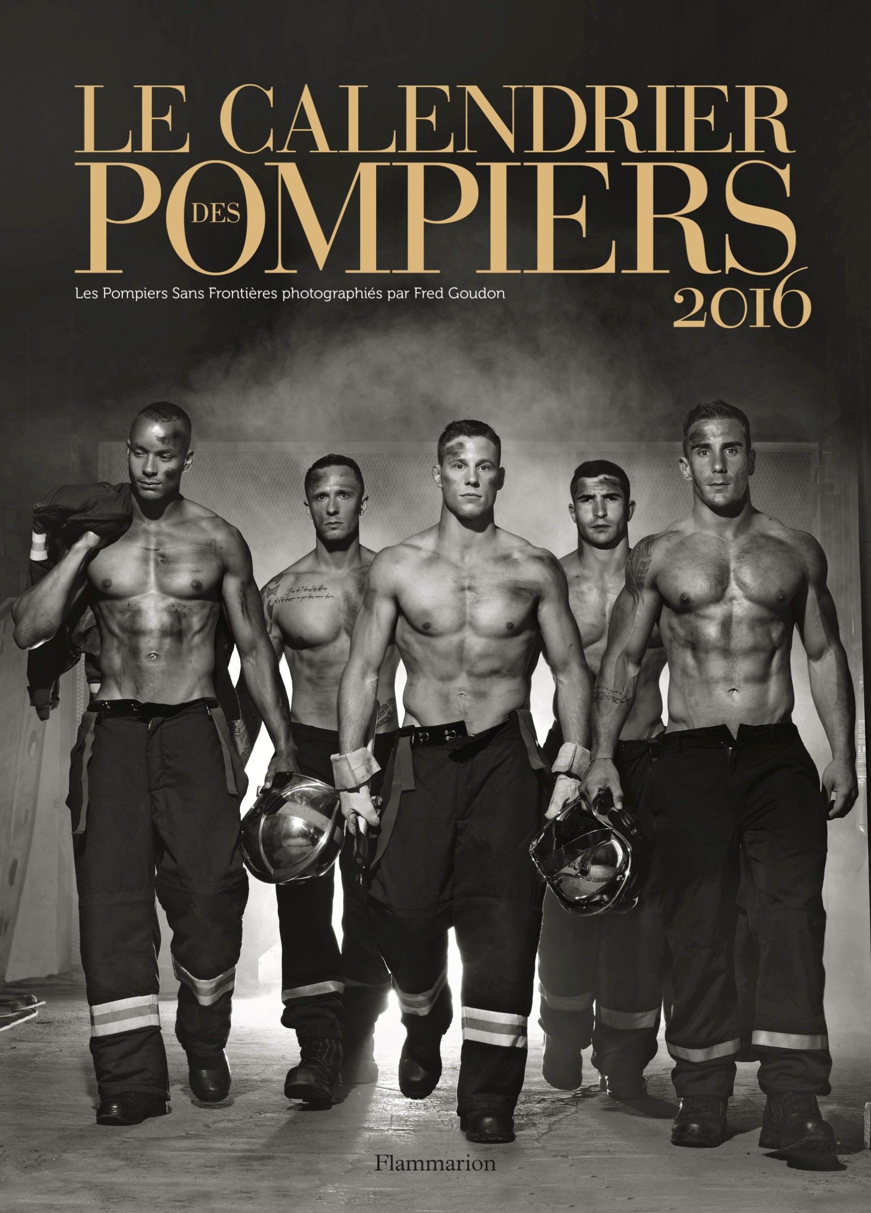 Les Pompiers de France enflamme la Toile avec leur calendrier (Photos)