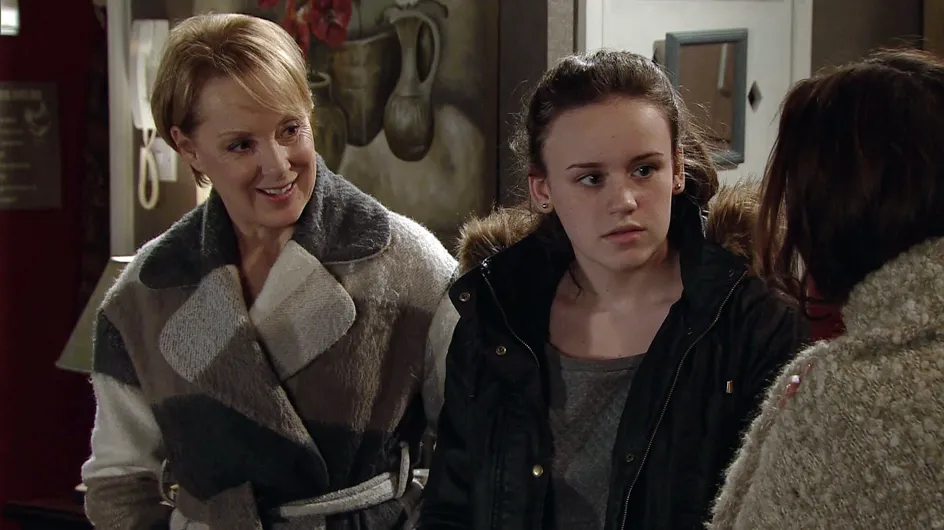 Coronation Street 15/1 - Robert prepares to give Nick some home truths
